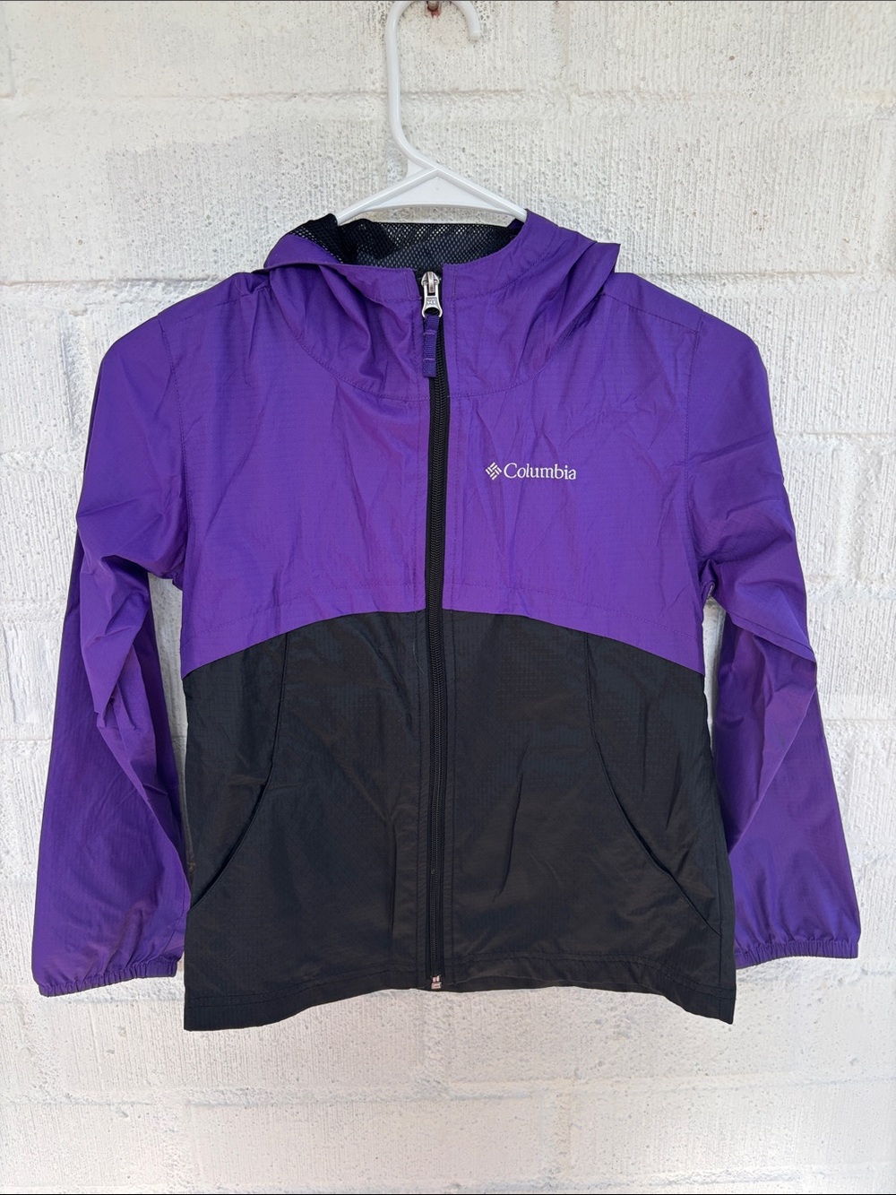Columbia Kids Purple and Black Hooded Rain Jacket sz S/7/8
